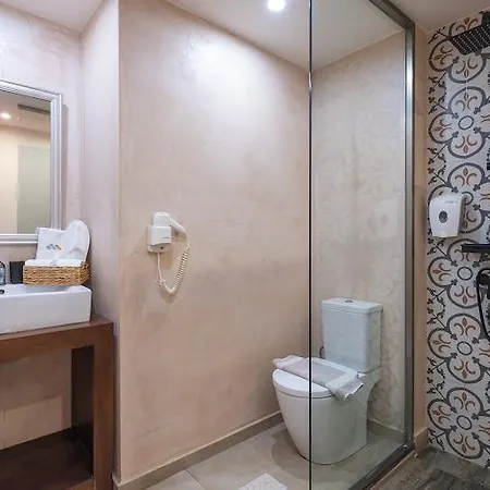 Couette-café Manos Maria 4*