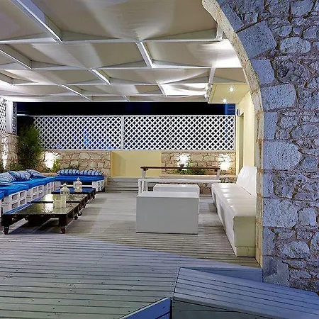 Manos Maria Hersonissos (Crete)